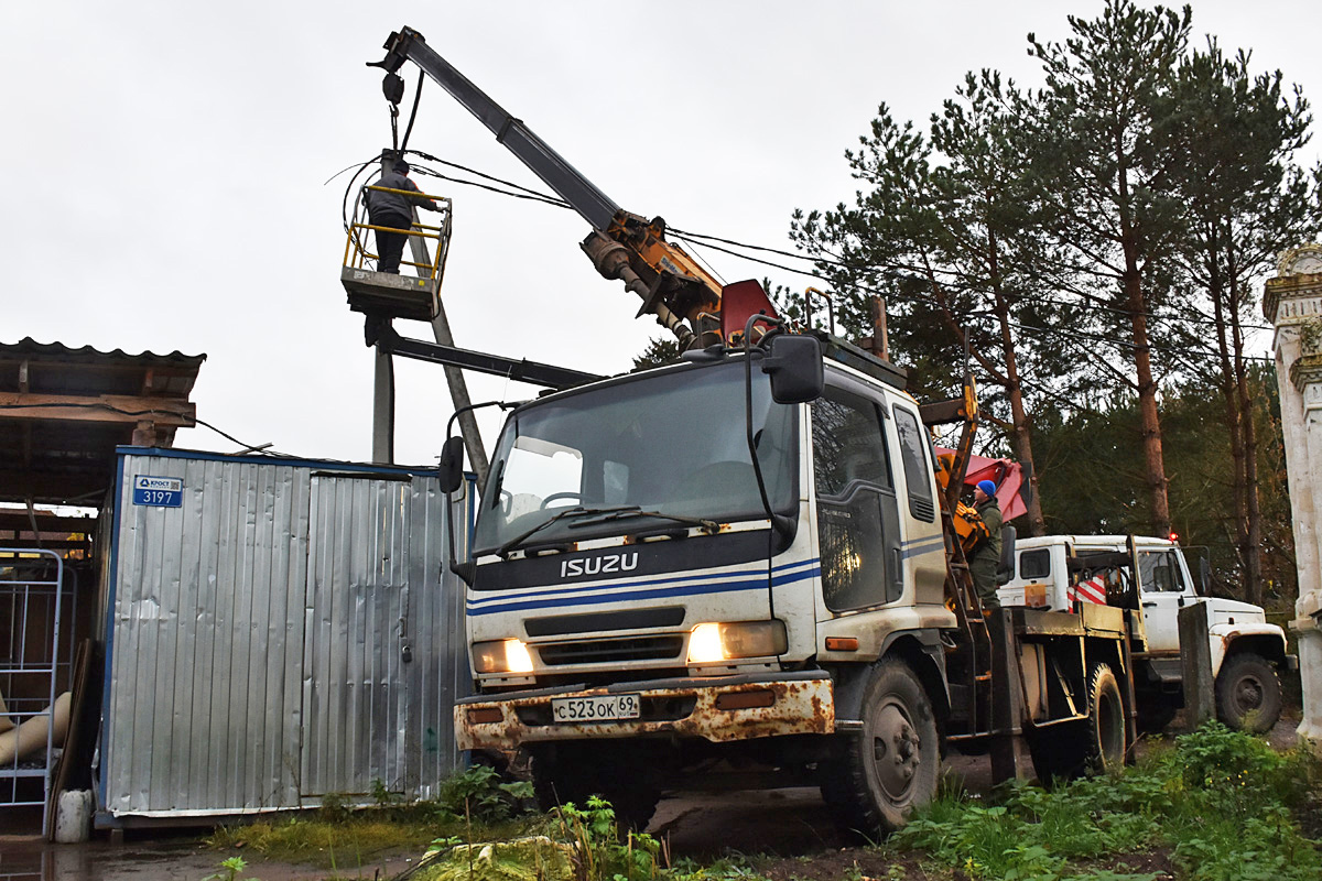 Тверская область, № С 523 ОК 69 — Isuzu Forward (общая модель)