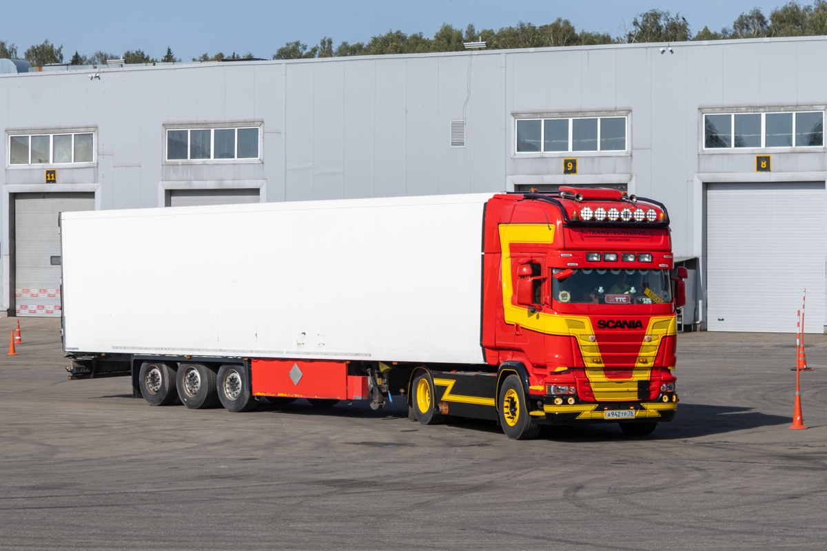 Ярославская область, № А 942 ТР 76 — Scania ('2004) R420