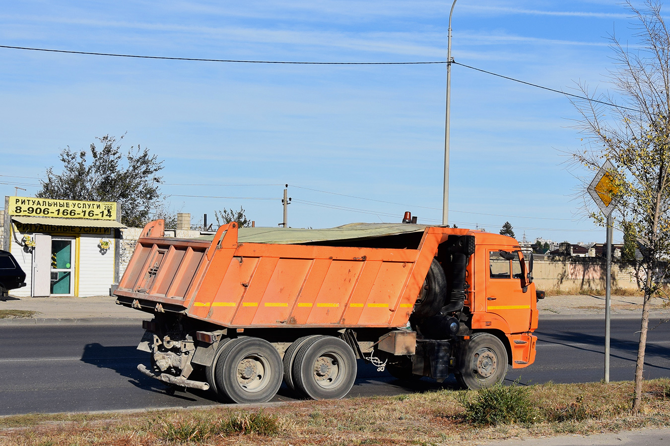 Волгоградская область, № В 987 ЕЕ 134 — КамАЗ-65115-L4(19)