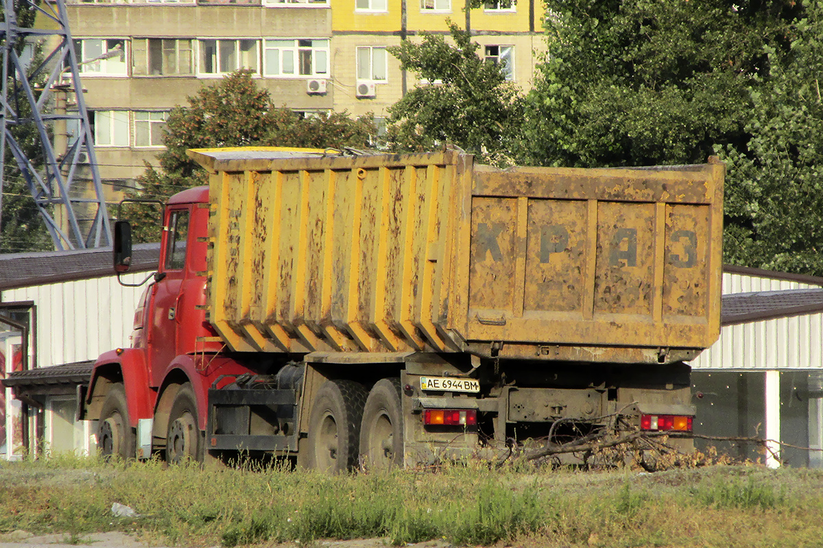 Днепропетровская область, № АЕ 6944 ВМ — КрАЗ-7133C4