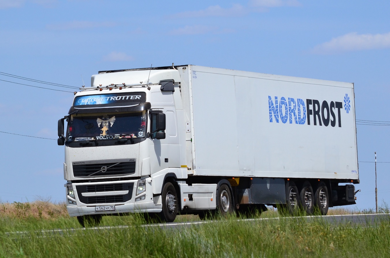 Астраханская область, № К 562 НР 30 — Volvo ('2008) FH.440 [X9P]