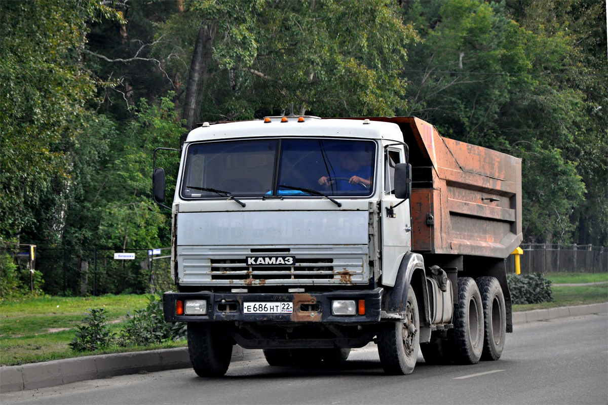 Алтайский край, № Е 686 НТ 22 — КамАЗ-5511