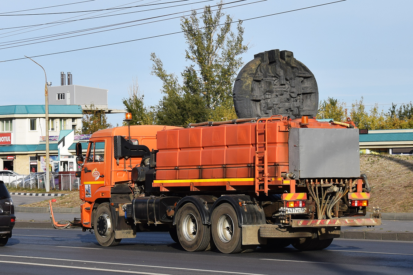 Волгоградская область, № В 437 УС 134 — КамАЗ-65115-42