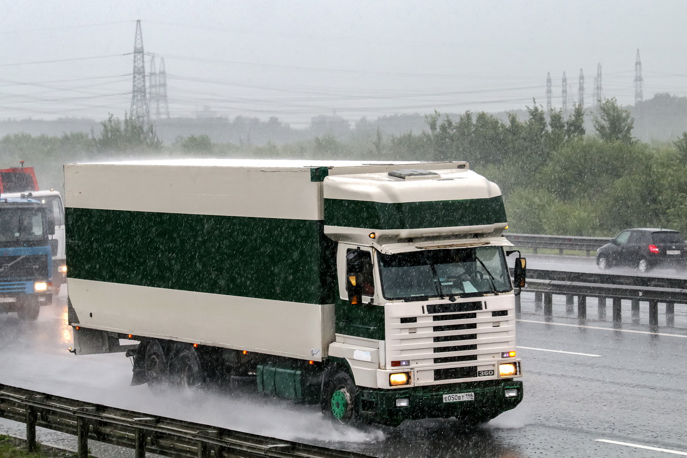 Санкт-Петербург, № Е 050 ВТ 198 — Scania (III) R113M