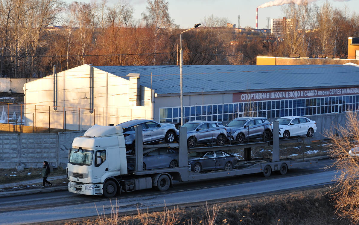 Челябинская область, № Т 422 АН 74 — Renault Premium ('2006)