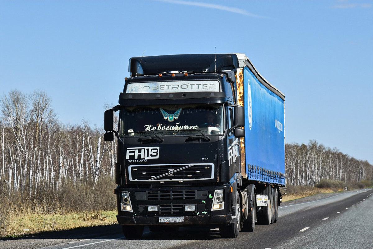 Москва, № Н 432 НЕ 199 — Volvo ('2002) FH-Series