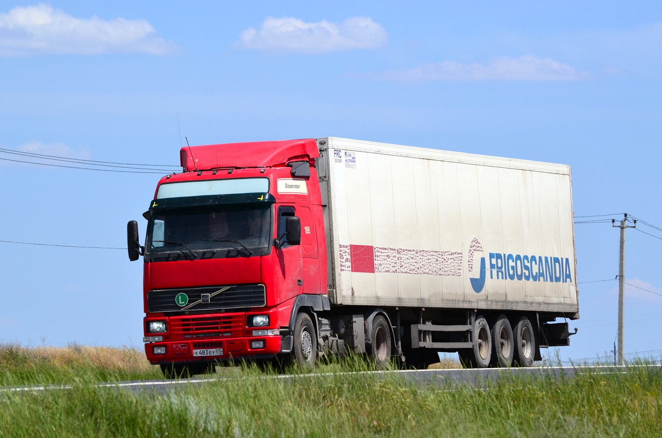 Дагестан, № К 483 ЕУ 05 — Volvo ('1993) FH12.380