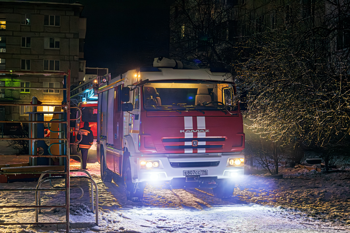 Свердловская область, № Е 807 СС 196 — КамАЗ-5387-RF(08) [53870F-R]
