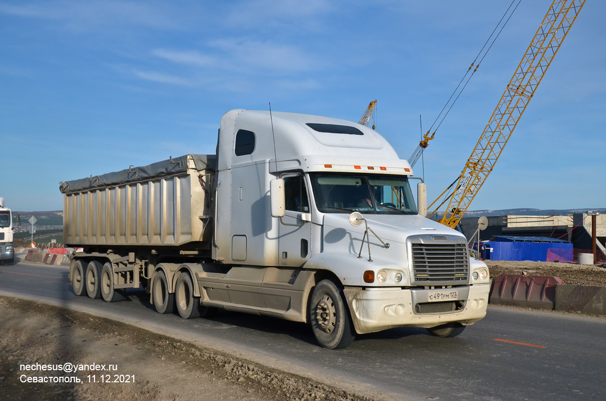 Краснодарский край, № С 491 РМ 123 — Freightliner Century Class