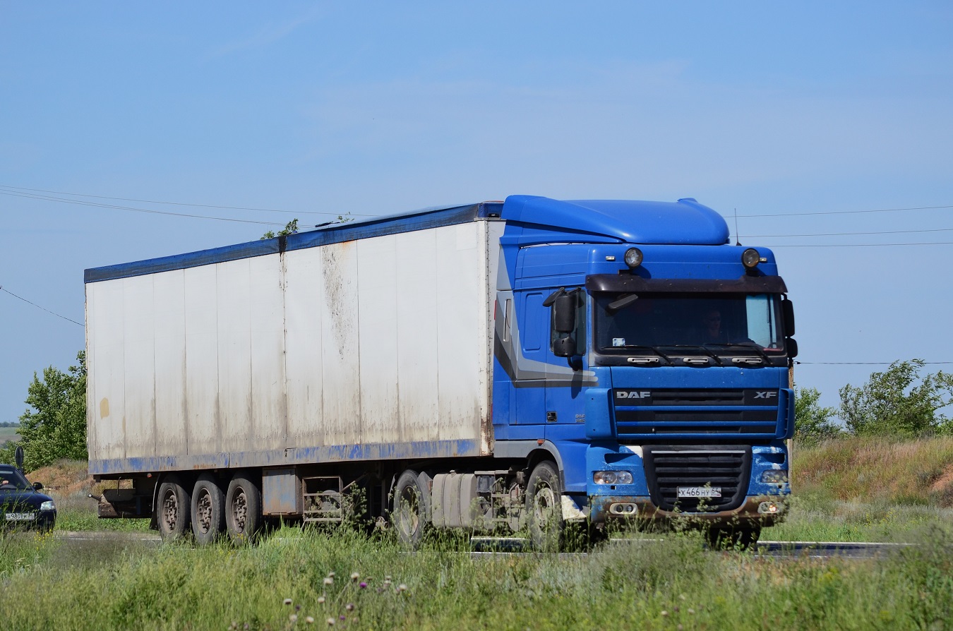 Саратовская область, № Х 466 НУ 64 — DAF XF105 FT