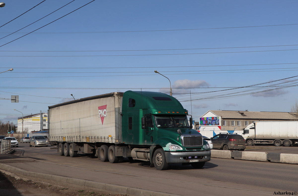 Кемеровская область, № О 969 УВ 42 — Freightliner Columbia