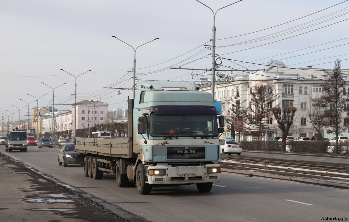 Красноярский край, № В 892 РР 124 — MAN F2000 19.xxx (общая)