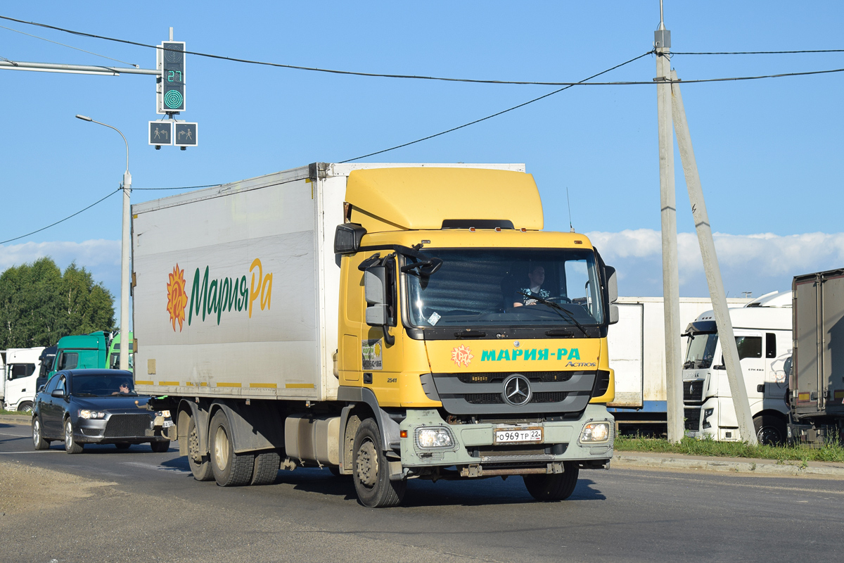 Алтайский край, № О 969 ТР 22 — Mercedes-Benz Actros ('2009) 2541