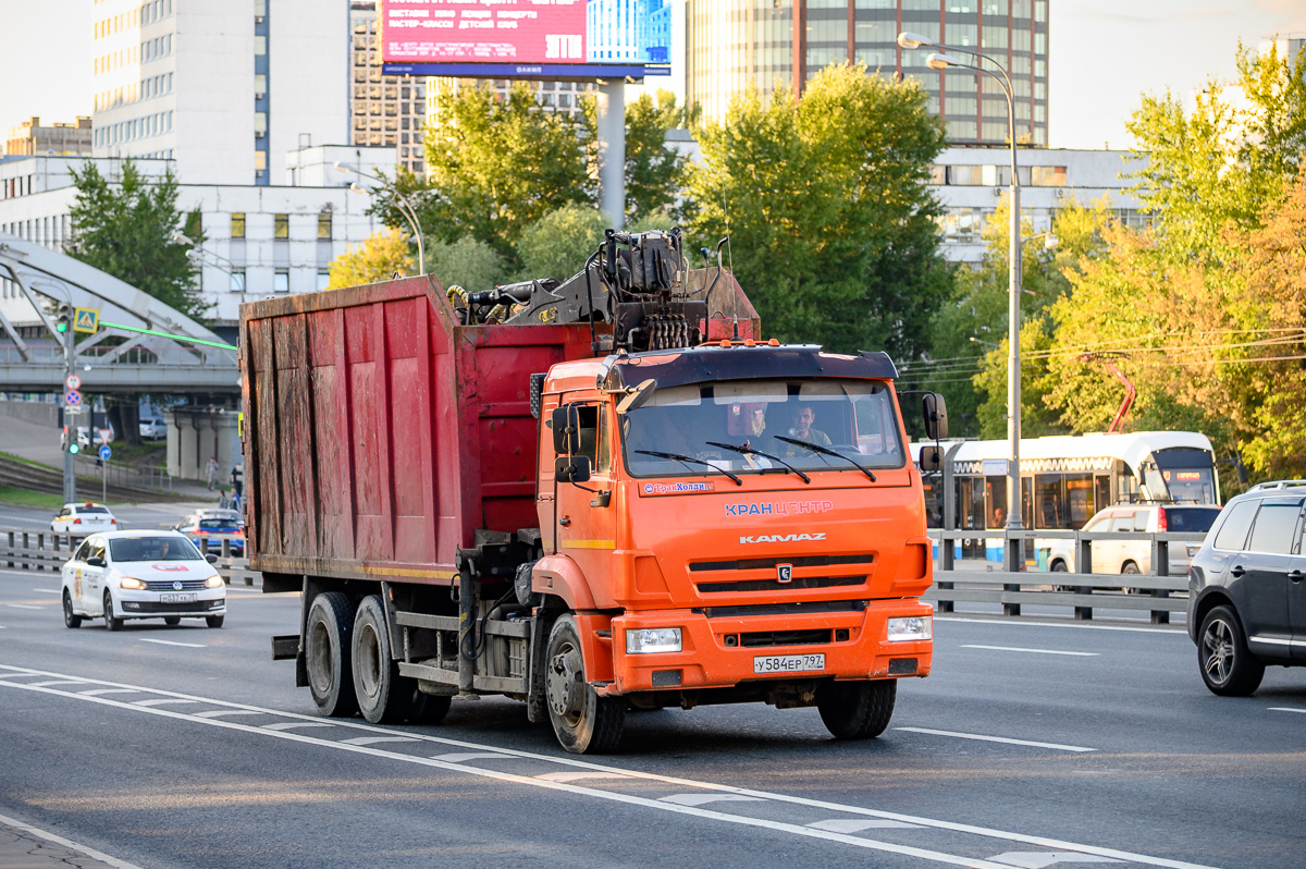 Москва, № У 584 ЕР 797 — КамАЗ-65115-50