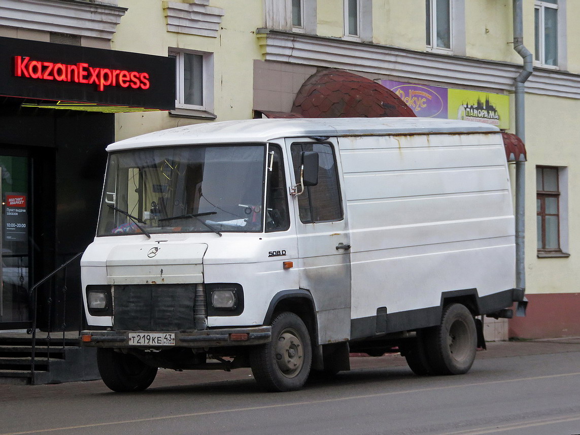 Кировская область, № Т 219 КЕ 43 — Mercedes-Benz T2 ('1967) 508