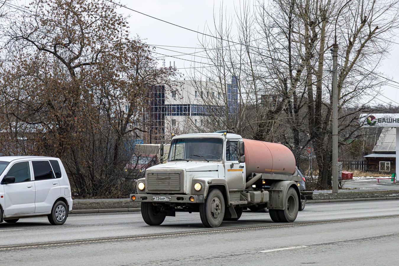 Свердловская область, № Р 734 НР 196 — ГАЗ-3309