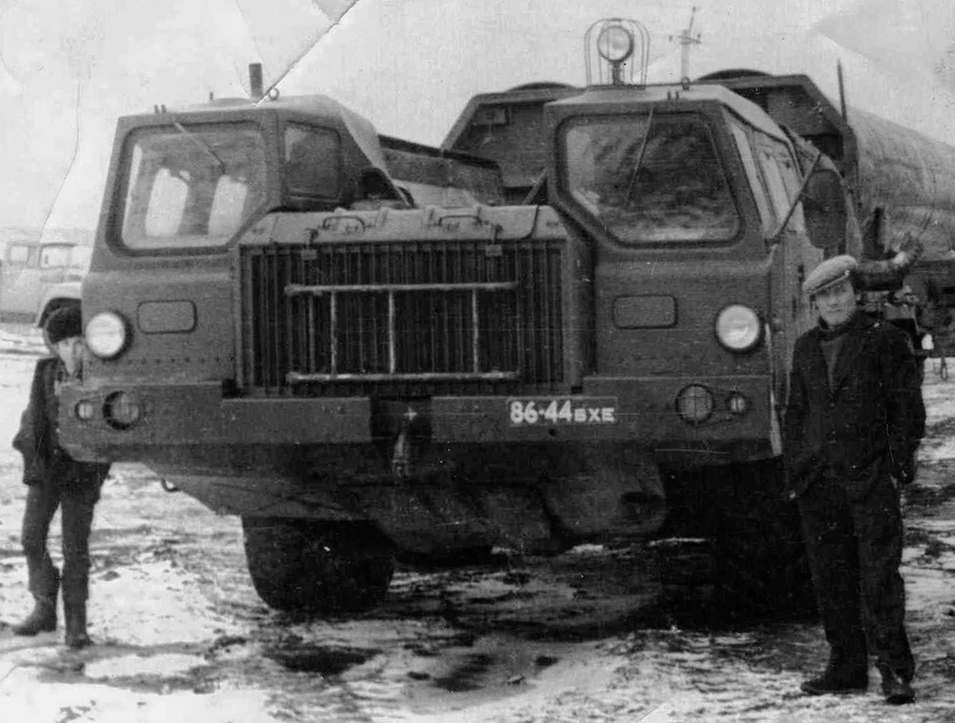 Узбекистан, № 86-44 БХЕ — МАЗ-543; Прочие, Россия / СССР — Исторические фотографии (Автомобили)