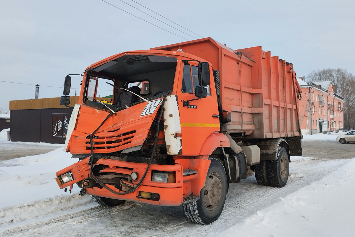 Алтайский край, № У 369 ТТ 22 — КамАЗ-53605-62