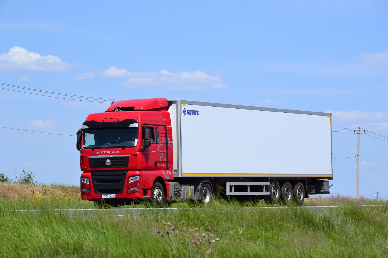 Свердловская область, № О 935 УХ 196 — Sitrak C7H ZZ4186