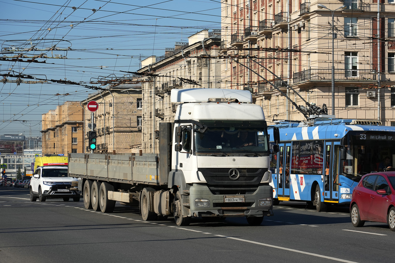 Санкт-Петербург, № Т 803 УК 198 — Mercedes-Benz Axor 1835 [Z9M]