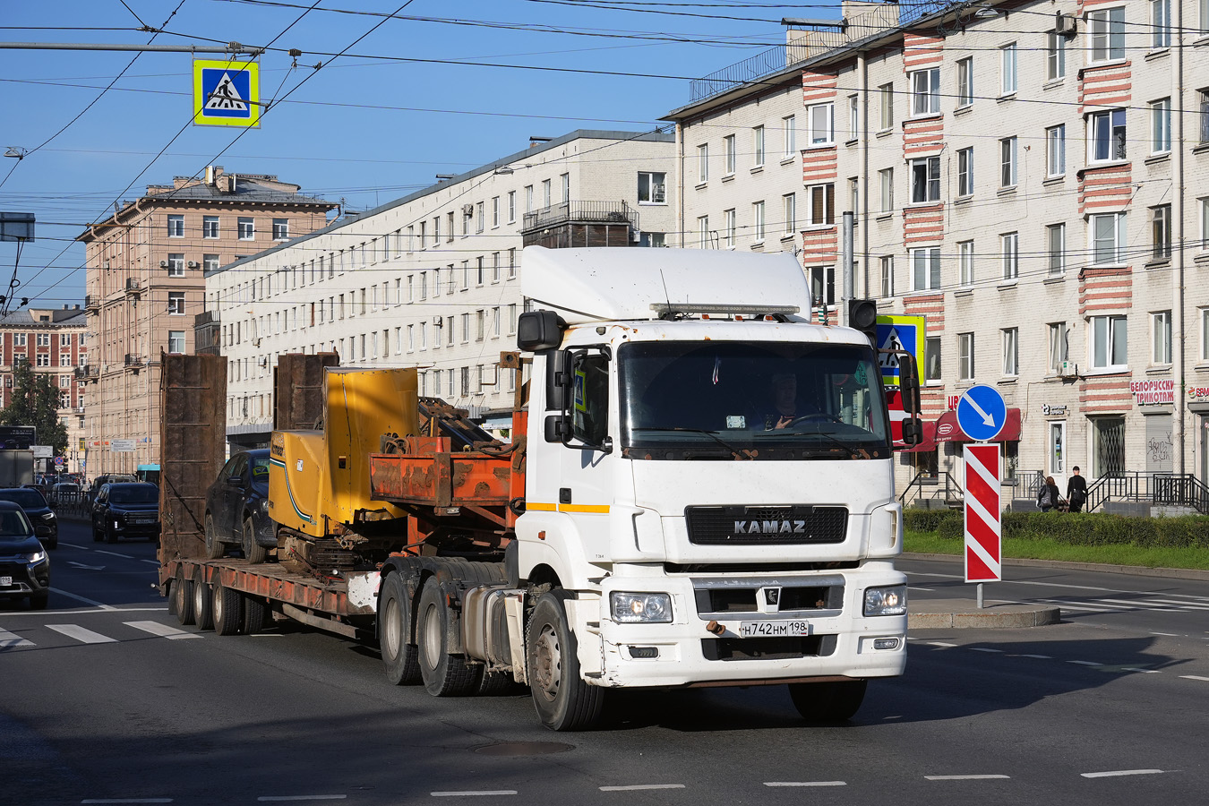 Санкт-Петербург, № Н 742 НМ 198 — КамАЗ-65206-T5(68)