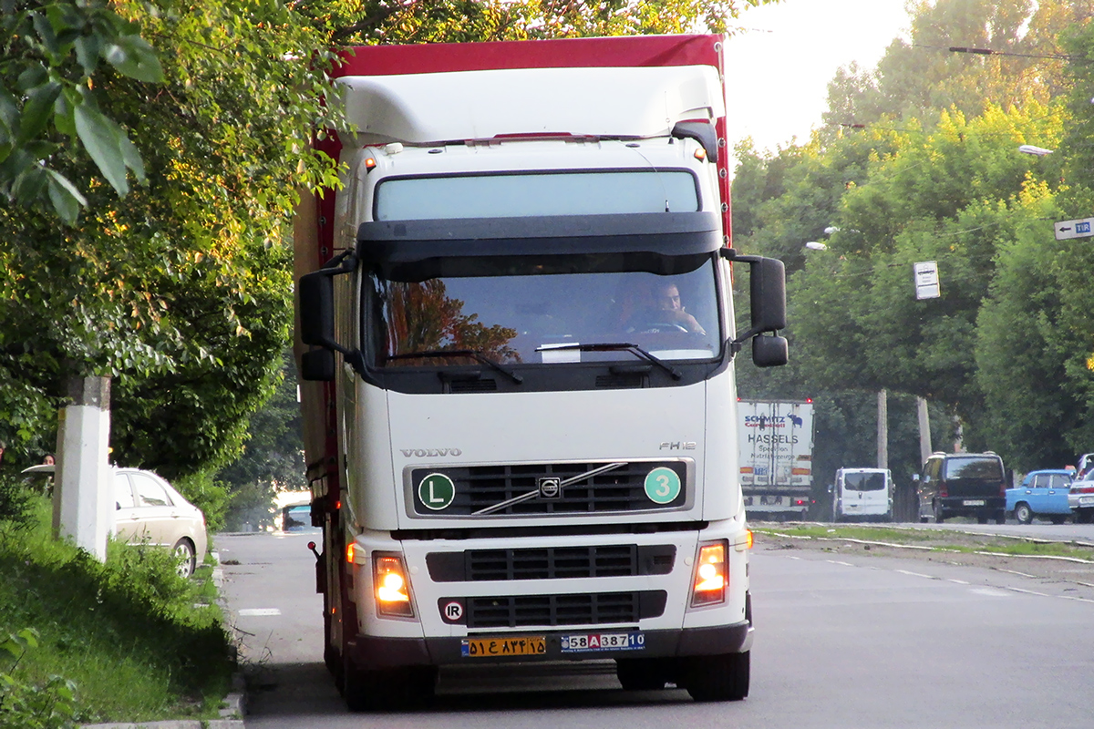 Иран, № 58 A 38710 — Volvo ('2002) FH-Series