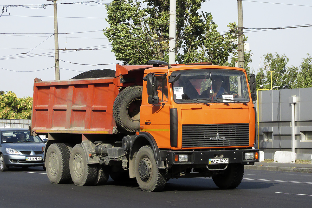Киев, № АА 2176 ОС — МАЗ-551605