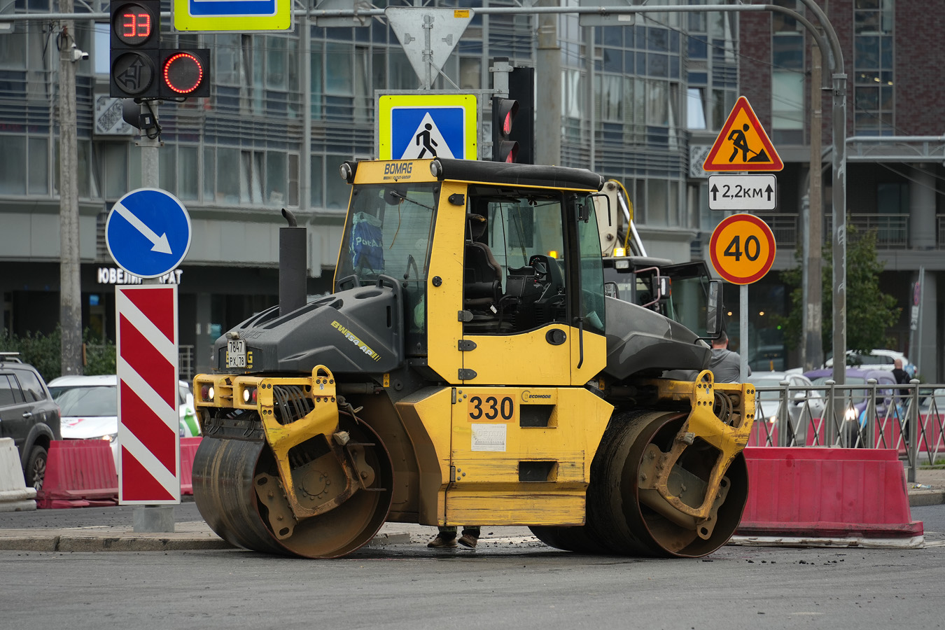 Санкт-Петербург, № 330 — Bomag (общая модель)