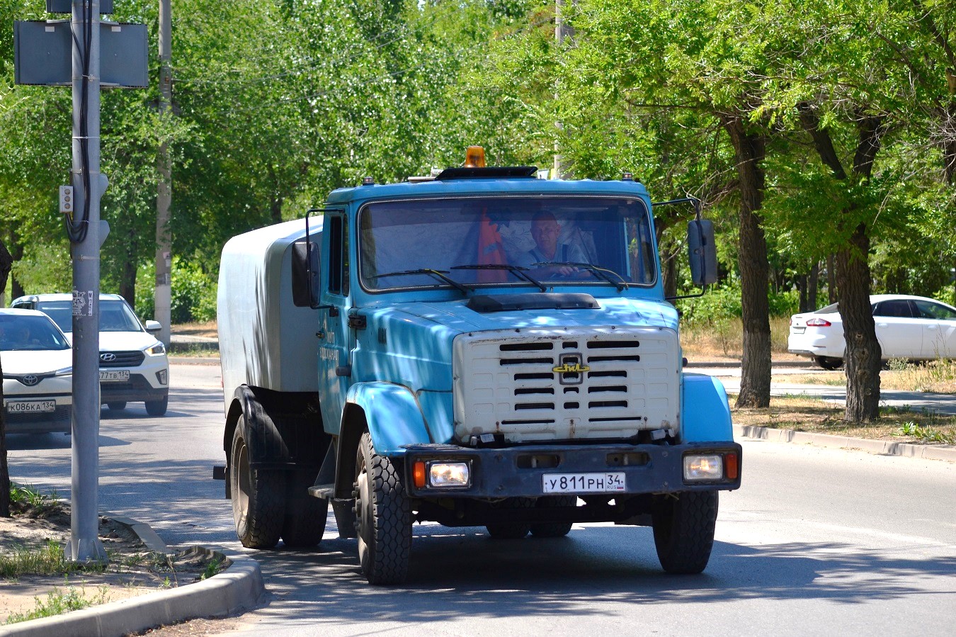 Волгоградская область, № У 811 РН 34 — ЗИЛ-433362