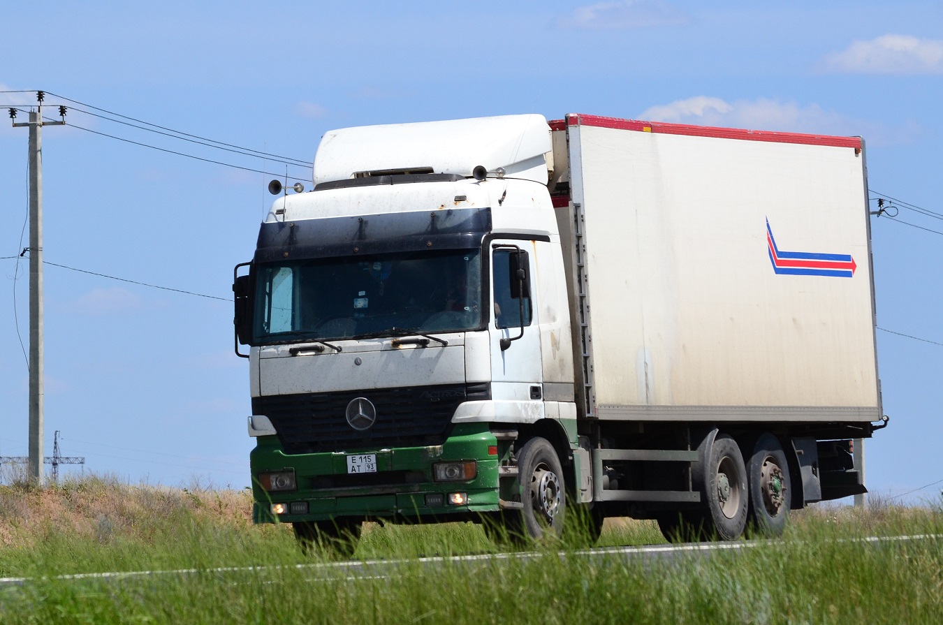 Краснодарский край, № Е 115 АТ 93 — Mercedes-Benz Actros ('1997) 1840