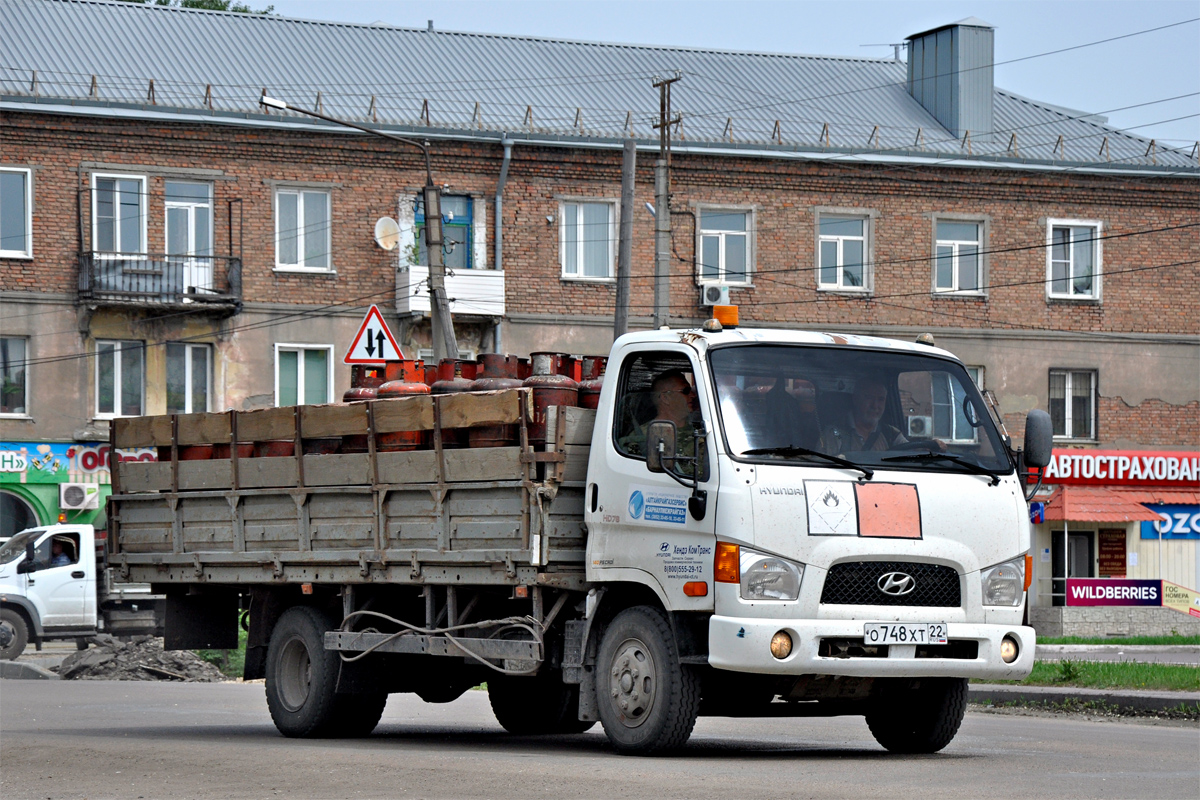 Алтайский край, № О 748 ХТ 22 — Hyundai HD78 ('2004)