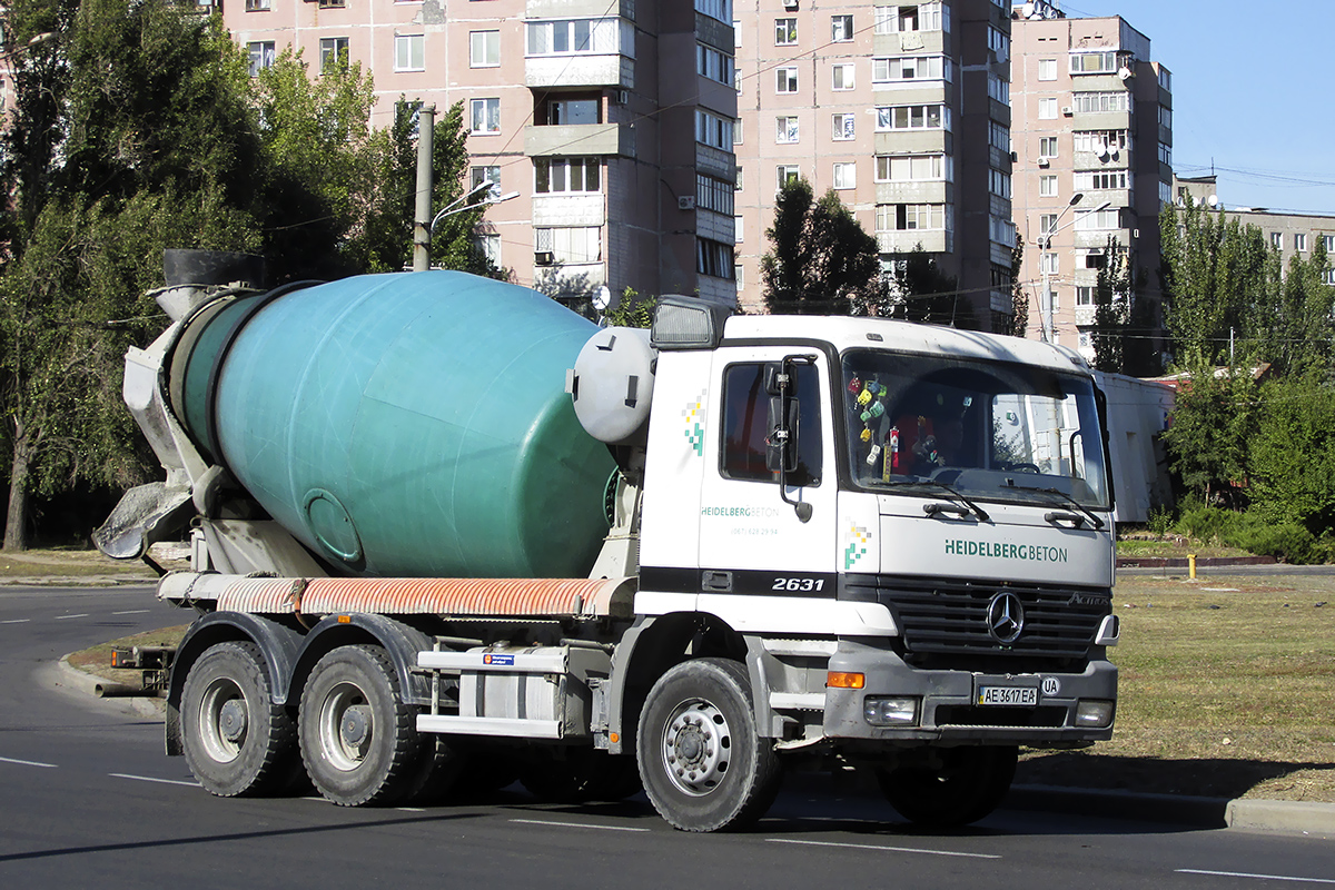 Днепропетровская область, № АЕ 3617 ЕА — Mercedes-Benz Actros ('1997)