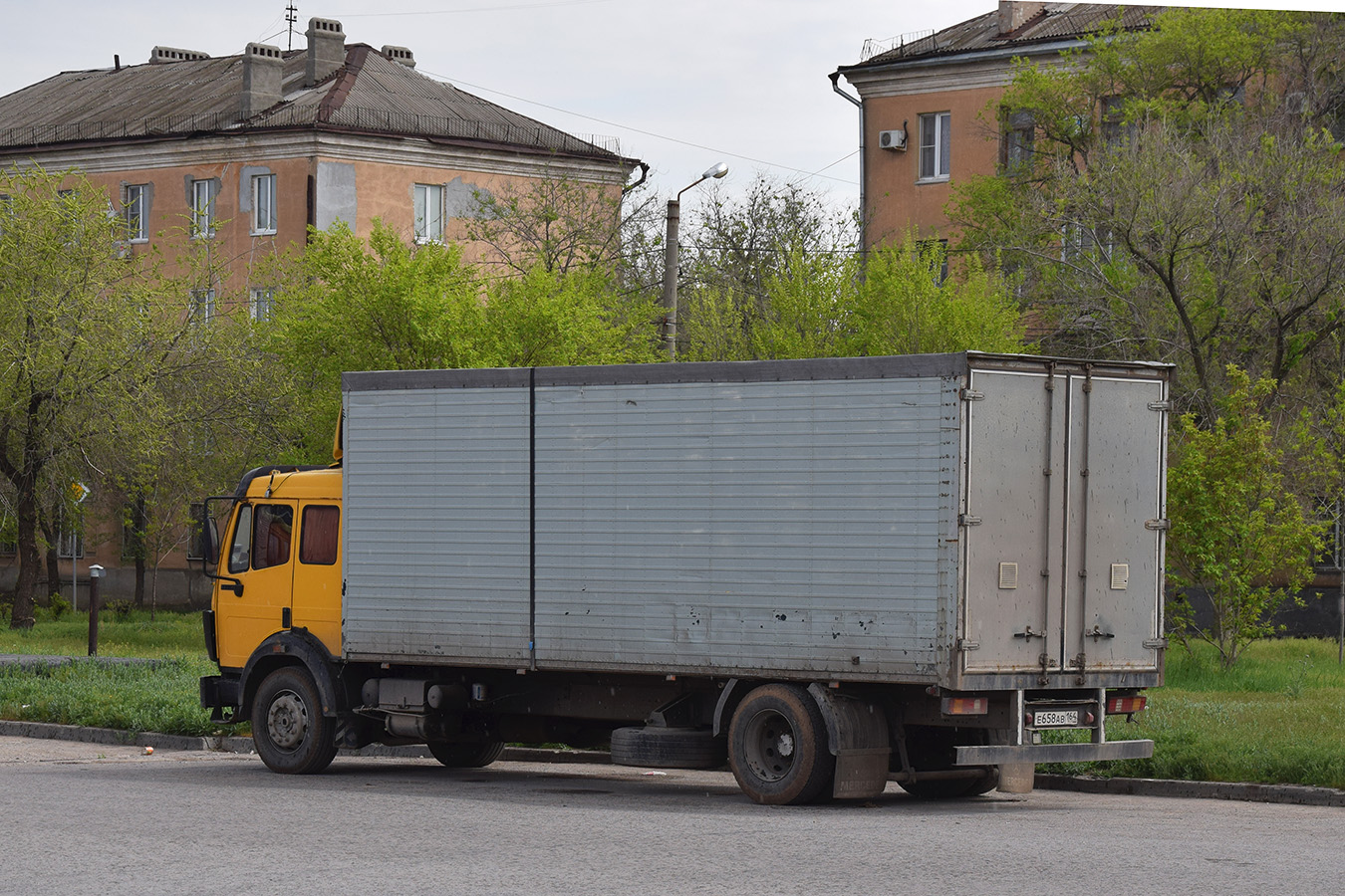Саратовская область, № Е 658 АВ 164 — Mercedes-Benz MK (общ. мод.)