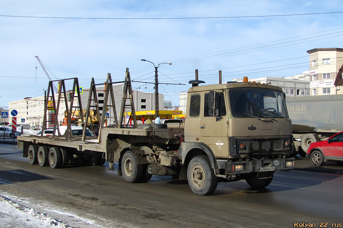 Алтайский край, № А 144 МО 154 — МАЗ-54323