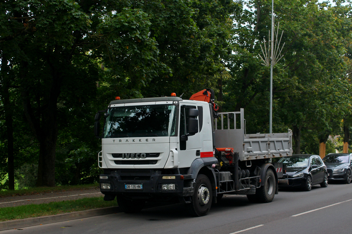 Франция, № DB-135-HN — IVECO Trakker ('2007)