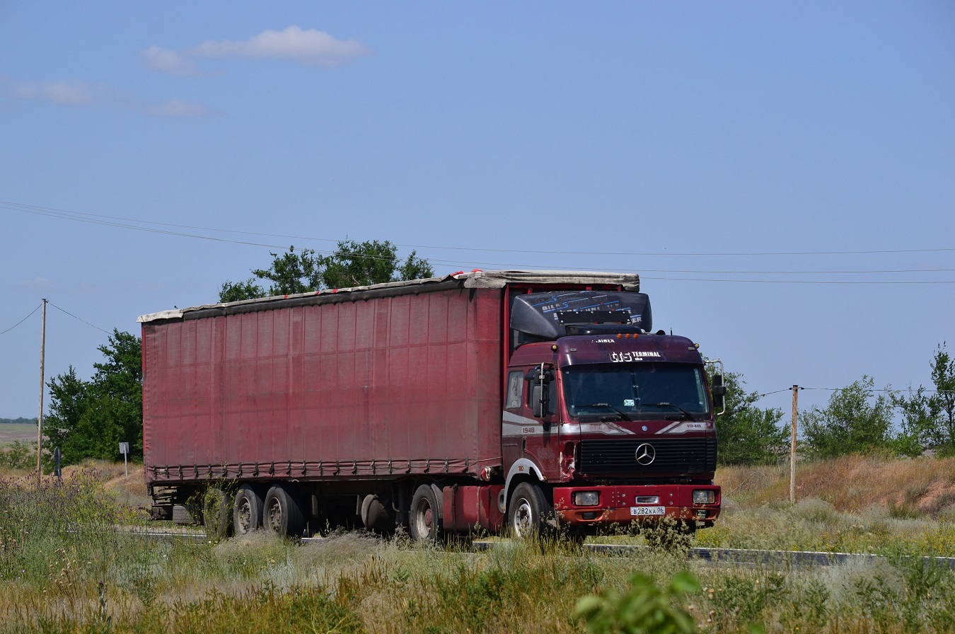 Ингушетия, № В 282 КА 06 — Mercedes-Benz SK (общ. мод.)