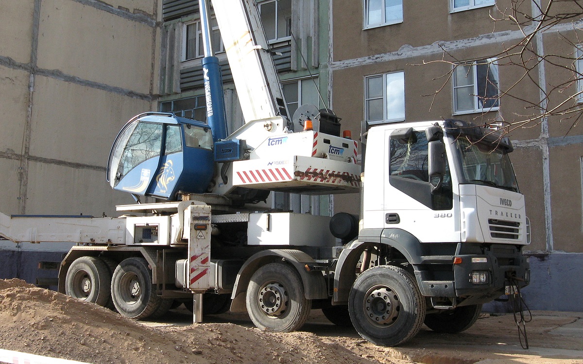 Тверская область, № Е 100 НА 69 — IVECO Trakker ('2007)