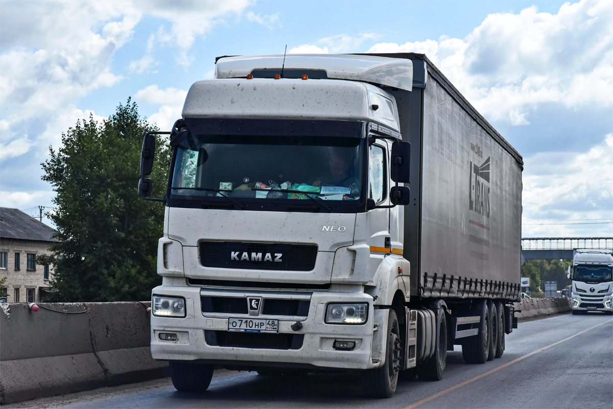 Липецкая область, № О 710 НР 48 — КамАЗ-5490-DC(87)
