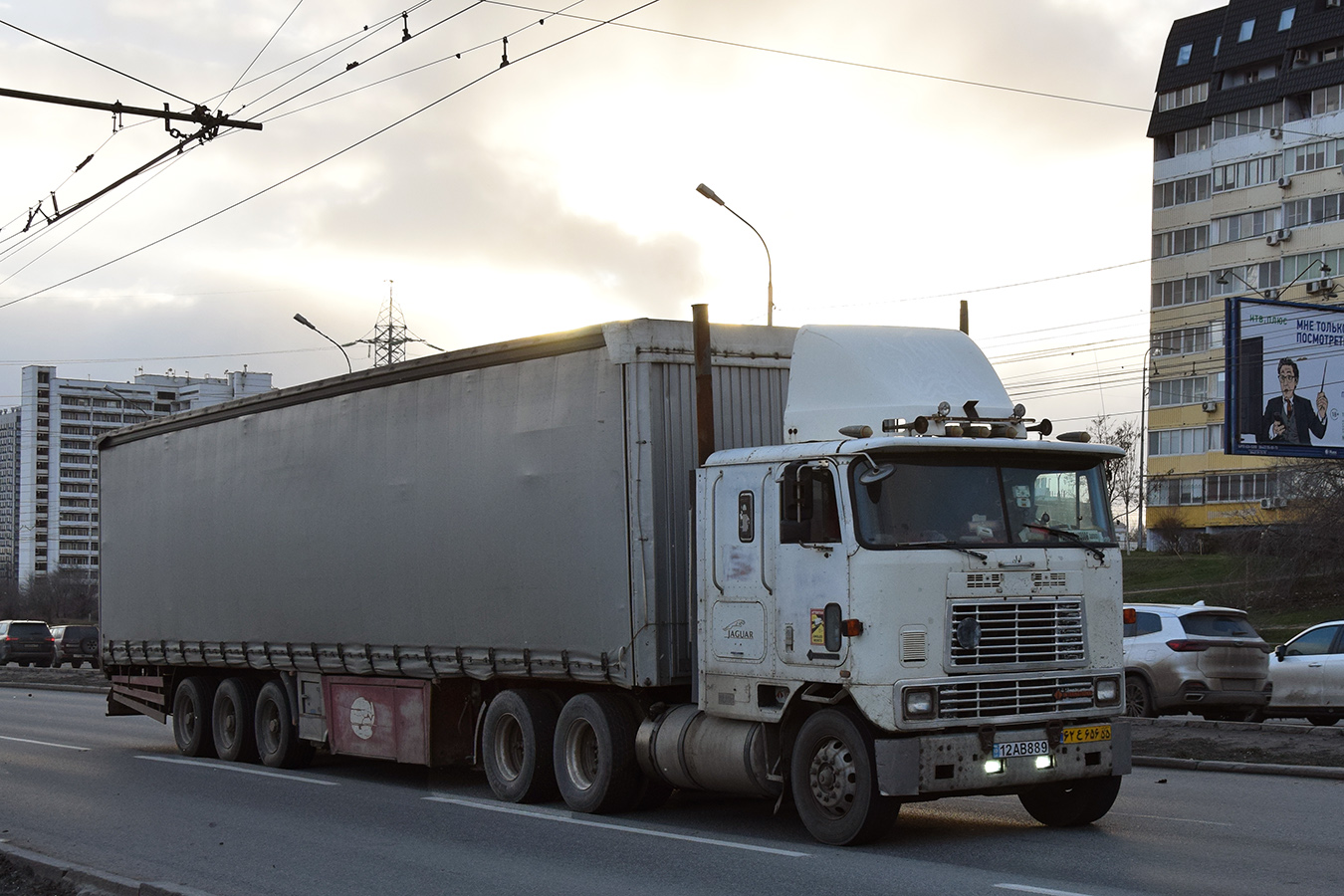 Иран, № 12 AB 889 — International 9600