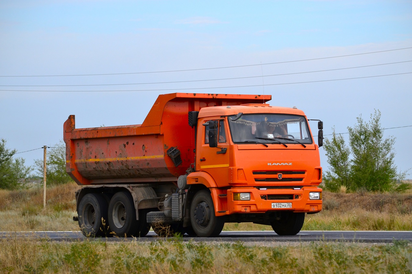 Астраханская область, № В 932 МА 30 — КамАЗ-65115-A4(23)