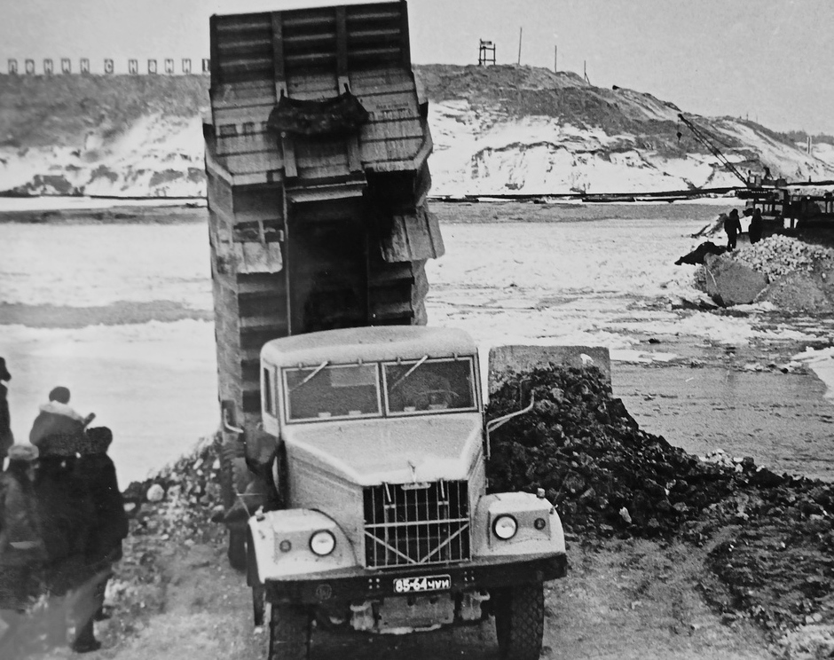 Чувашия, № 85-64 ЧУИ — КрАЗ (общая модель); Исторические фотографии (до 2000 года) (Чувашия)