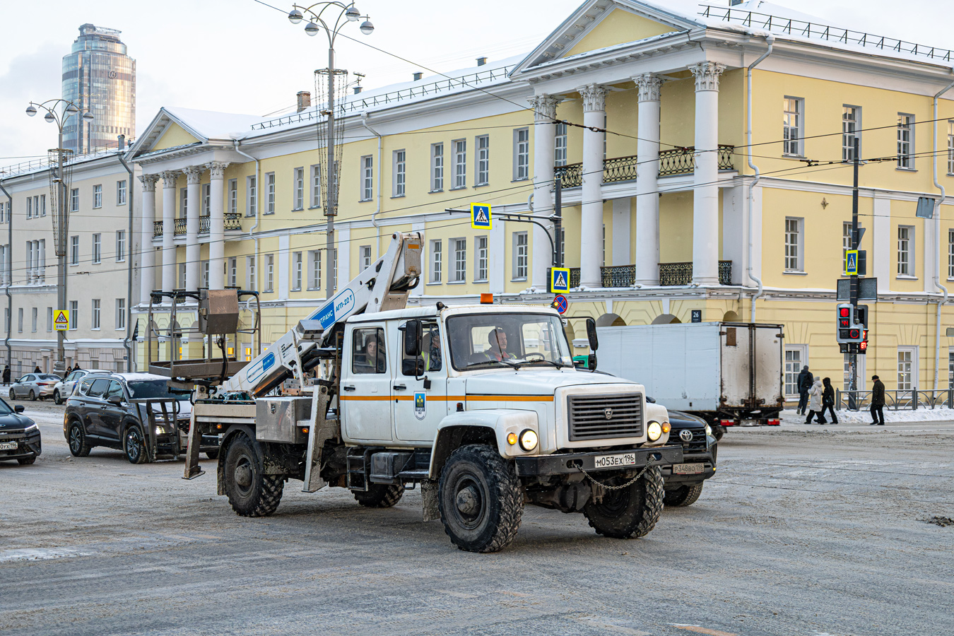 Свердловская область, № М 053 ЕХ 196 — ГАЗ-33088 «Садко»