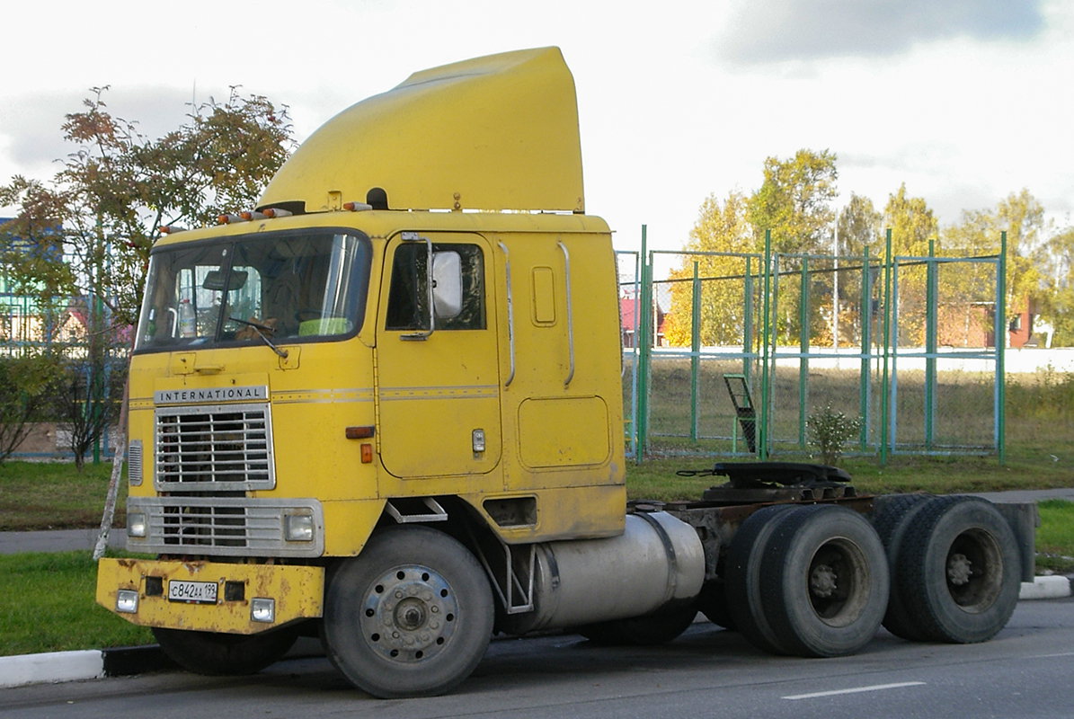 Москва, № С 842 АА 199 — International 9600