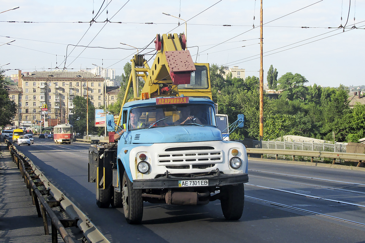 Днепропетровская область, № АЕ 7301 ЕВ — ЗИЛ-431412