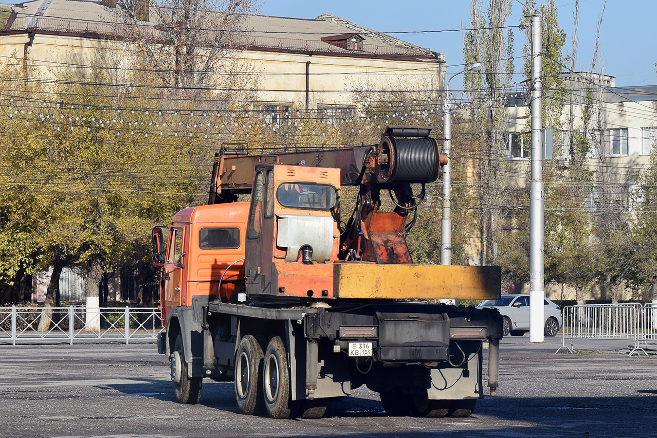 Волгоградская область, № Е 336 КВ 159 — КамАЗ-53213