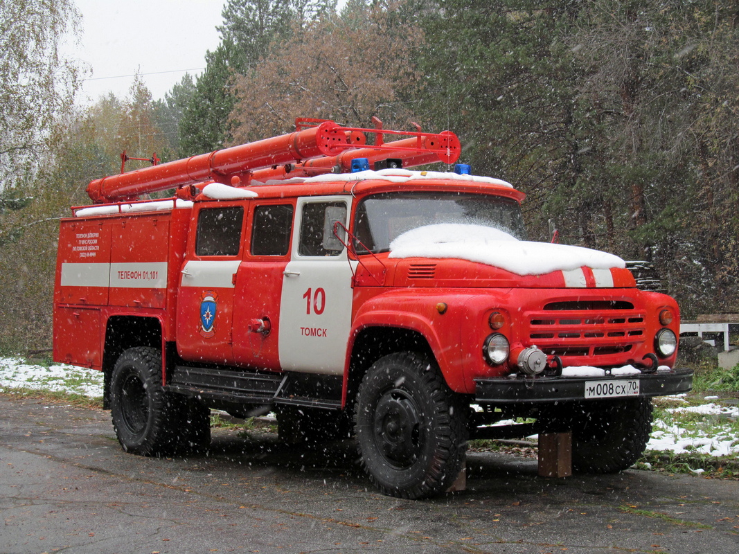 Томская область, № М 008 СХ 70 — ЗИЛ-431412