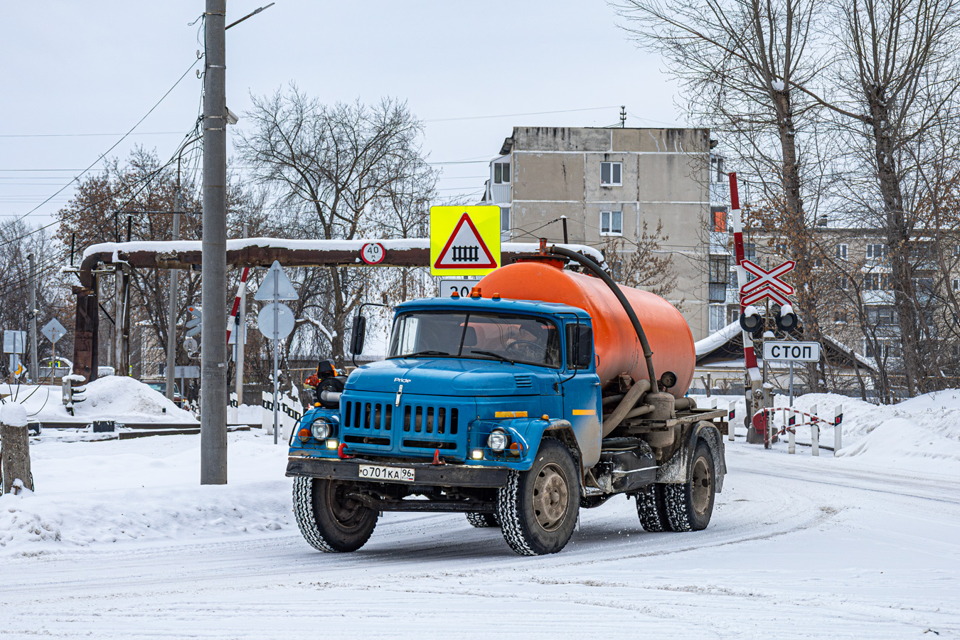 Свердловская область, № О 701 КА 96 — ЗИЛ-431410