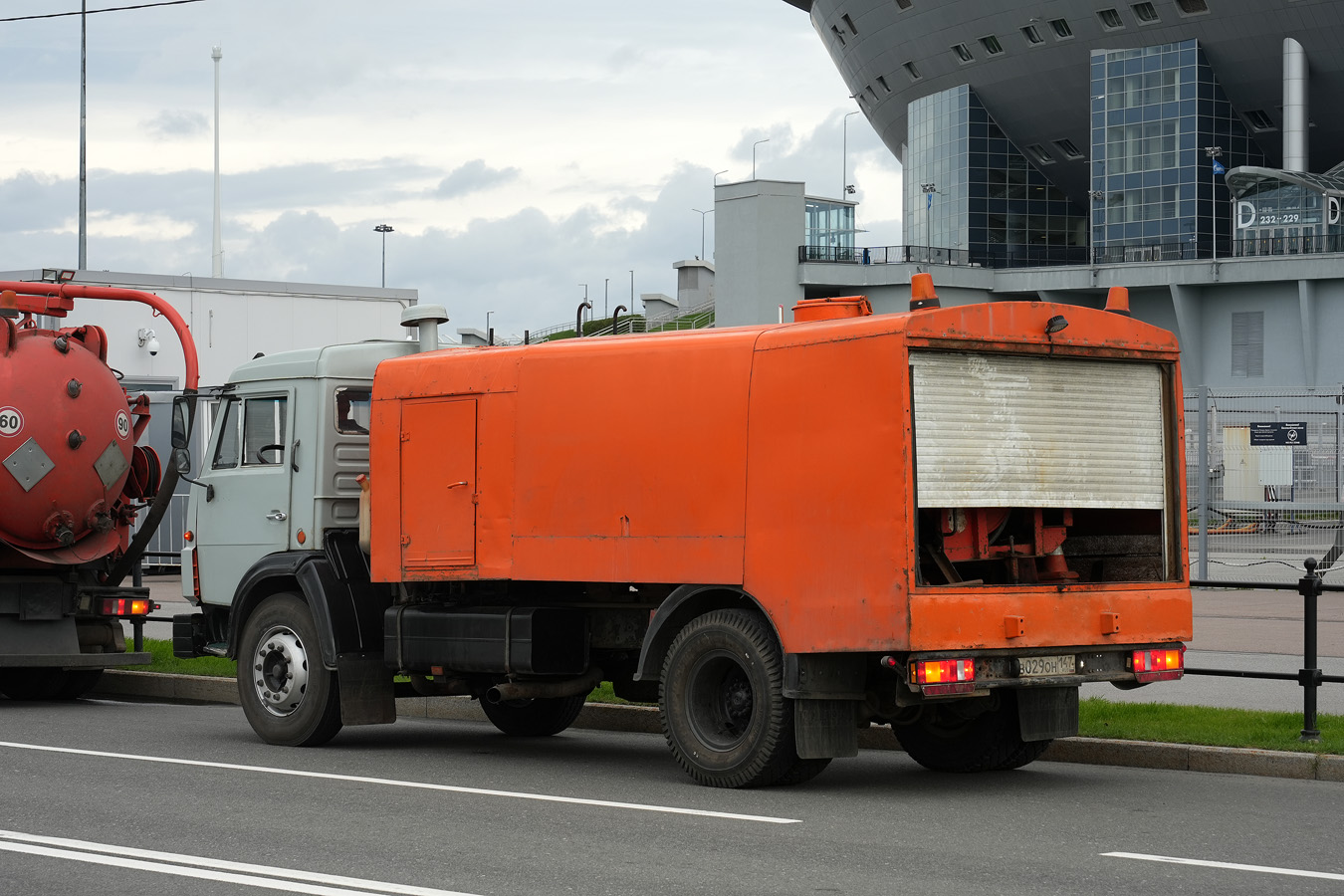 Ленинградская область, № В 029 ОН 147 — КамАЗ-43253-02 [43253C]