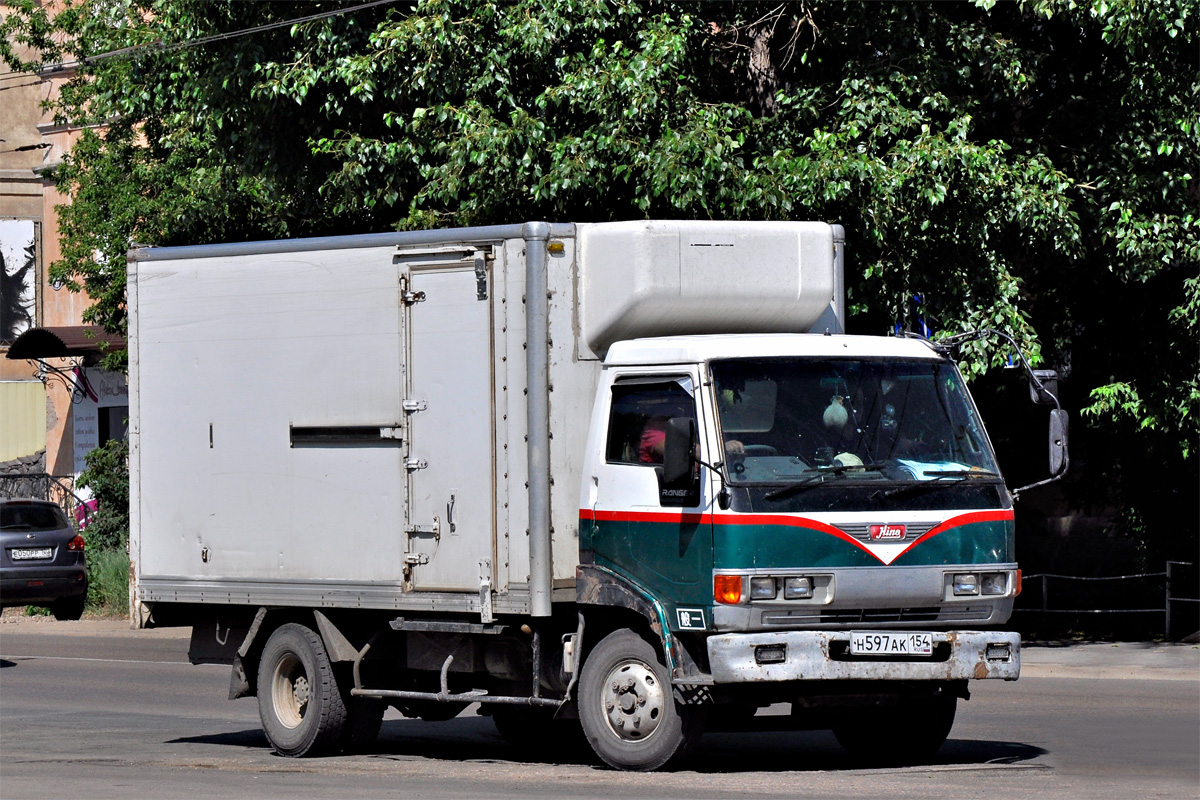 Новосибирская область, № Н 597 АК 154 — Hino Ranger
