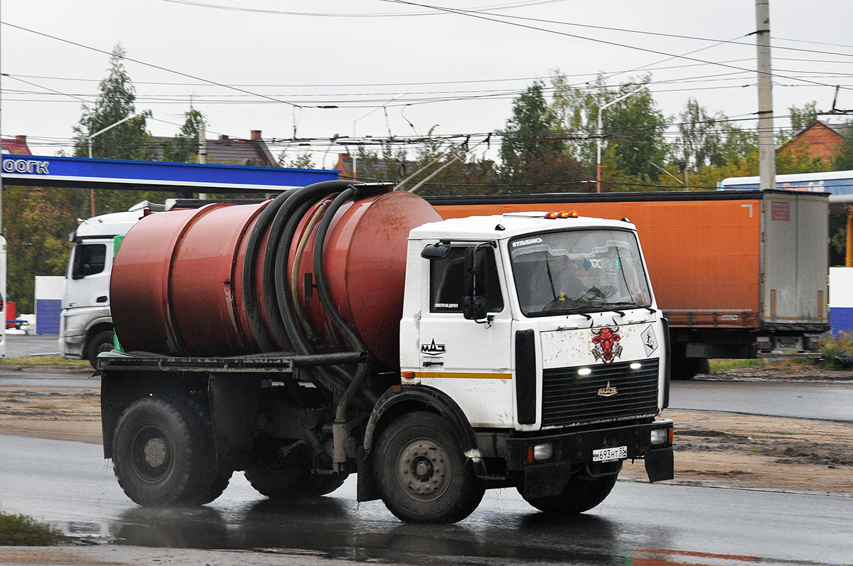 Омская область, № М 693 НТ 55 — МАЗ-543302
